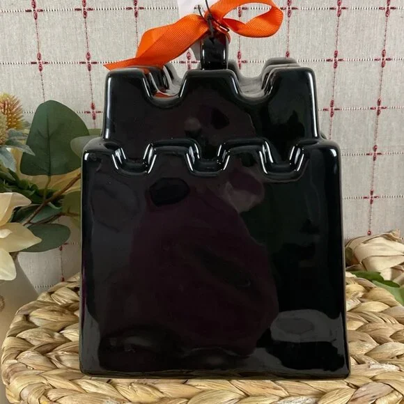 Rae Dunn Artisan Collection Dracula Castle Birdhouse Black & Gold New in Box - Picture 4 of 9